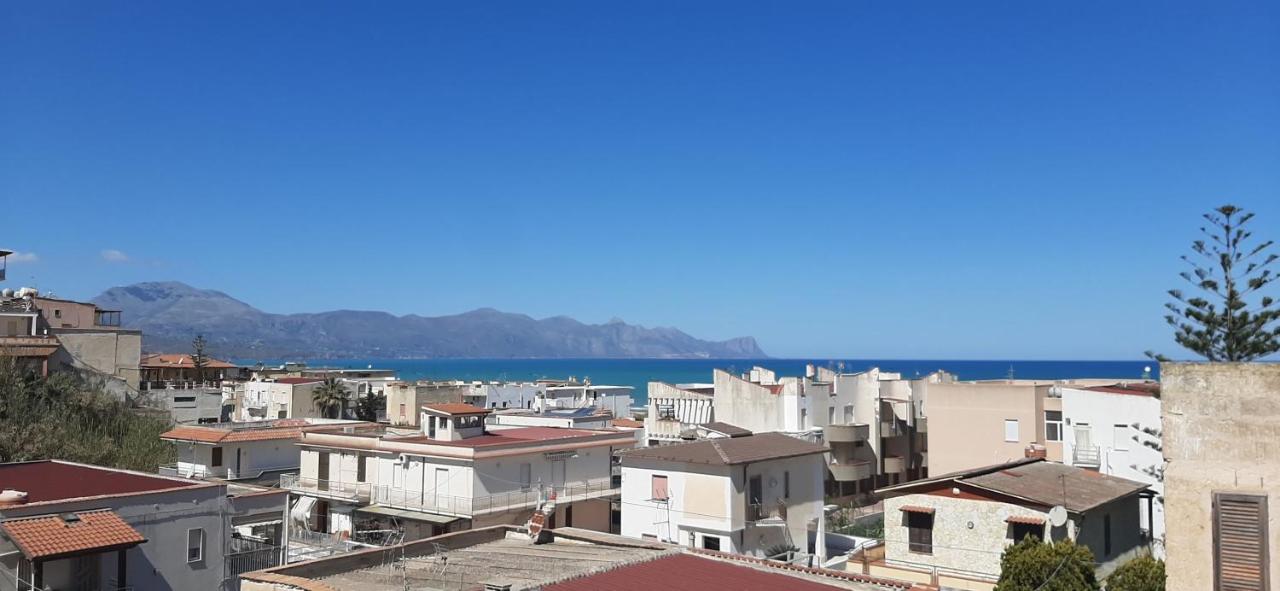 " Limoncello" Appartamento A 150 M Dal Mare ! Perfetto Per Famiglie E Coppie Alcamo Kültér fotó